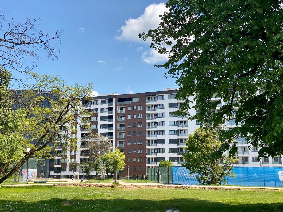 Park & Play Lägenhet Banja Luka Exteriör bild